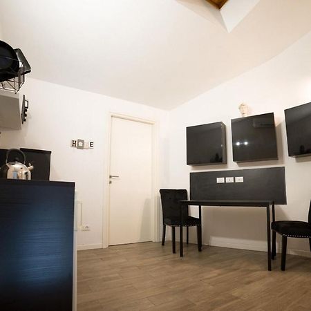ᗰiki Hoᑌտᗴ Apartment Florence Luaran gambar